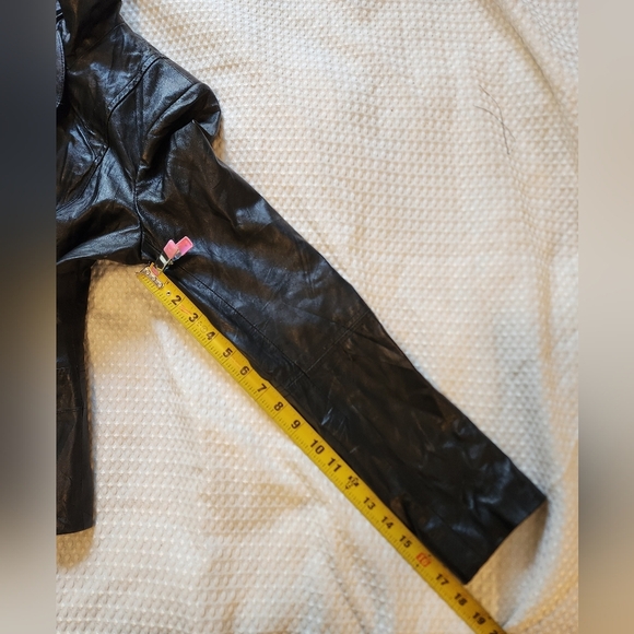 Elie Tahari Leather Jacket - Picture 12 of 12